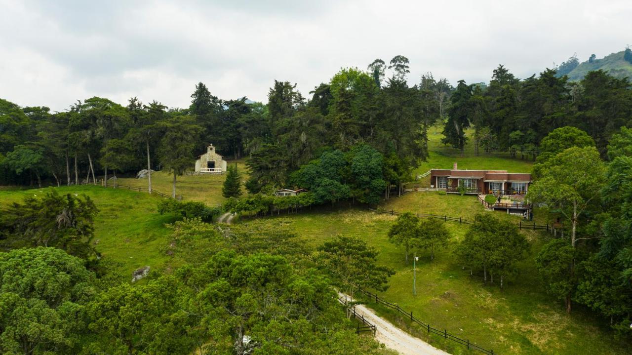 Hotel Hacienda Shangri-la *