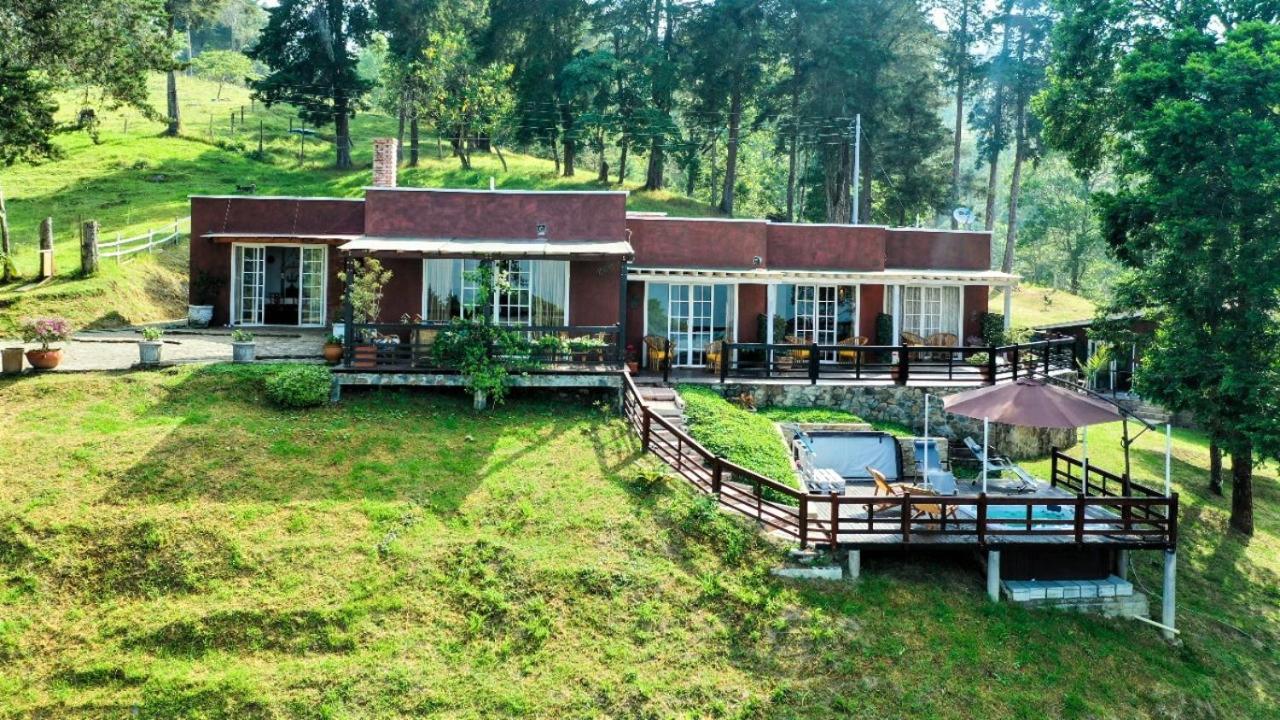 Hotel Hacienda Shangri-la *
